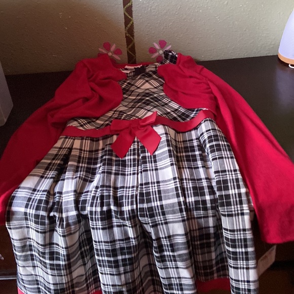 Dress - Picture 6 of 8